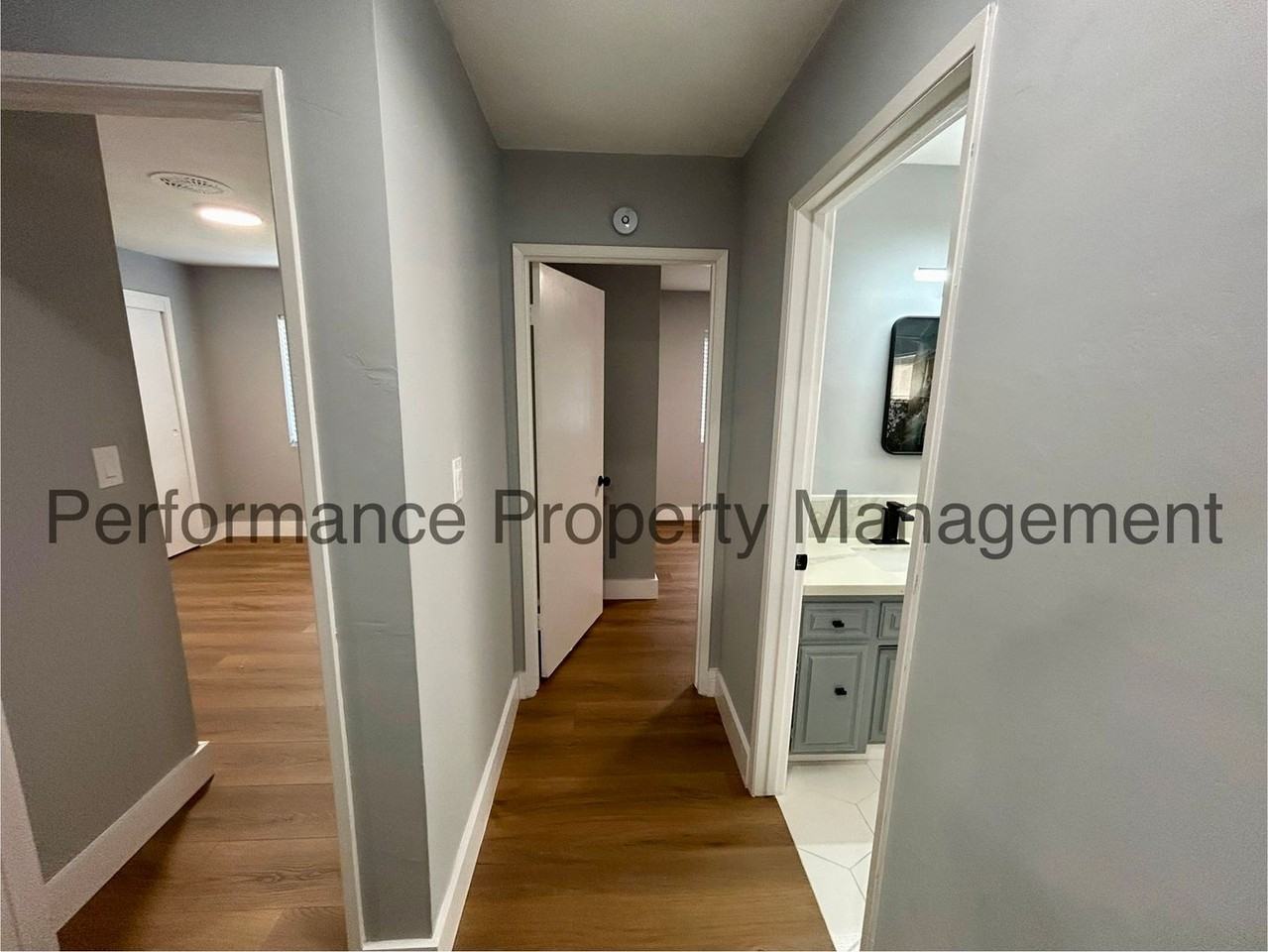 7508 Stockdale Highway - Photo 7 of 19