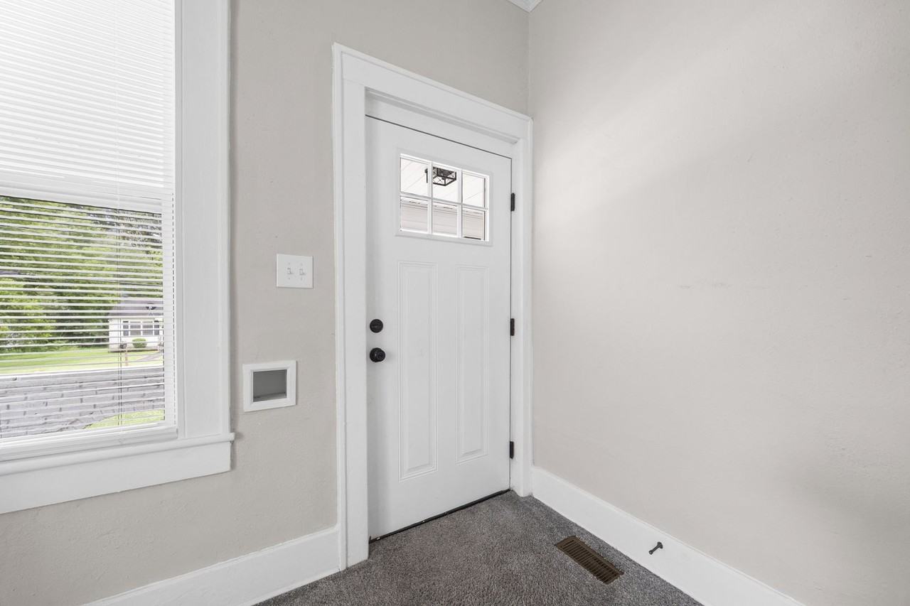 113 Brawley St - Photo 2 of 26