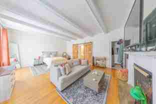 1712 Beacon St - Photo 1 of 1