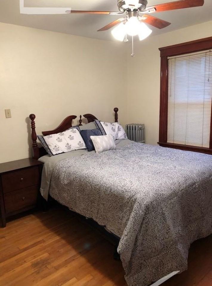 54 Union St - Photo 5 of 17