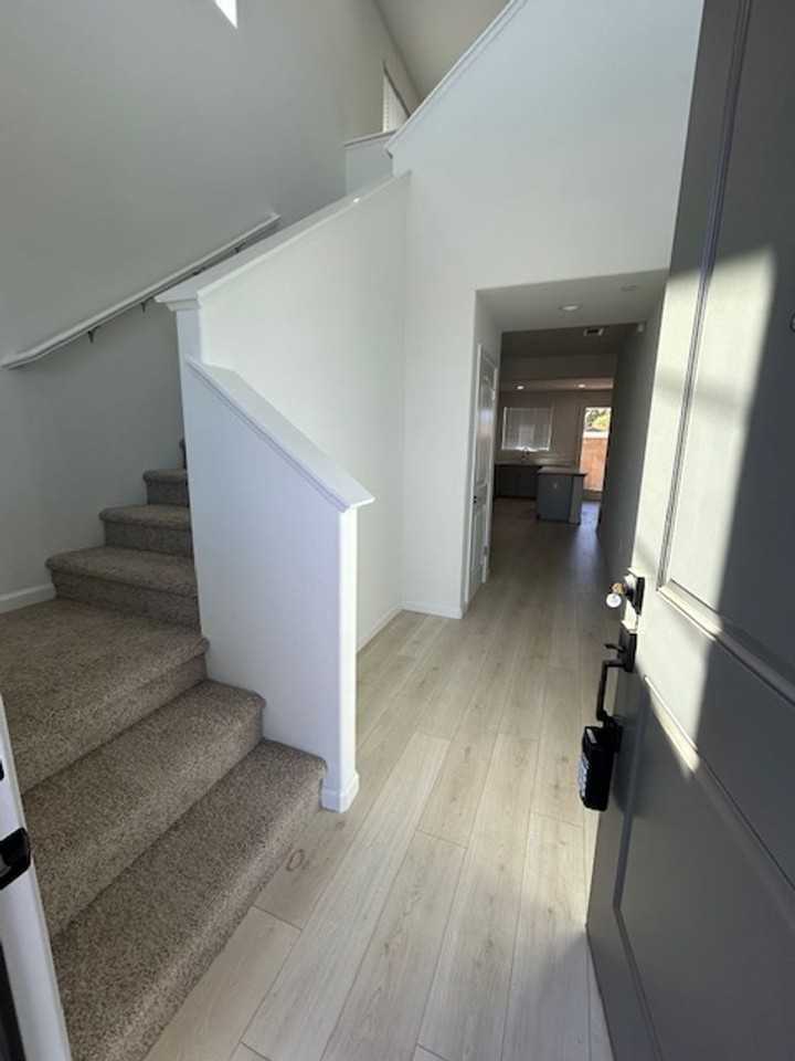 1343 W Payson Ave - Photo 2 of 38