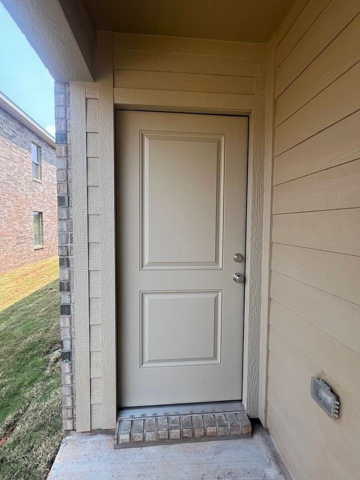 14810 Razorbill Dr - Photo 2 of 37