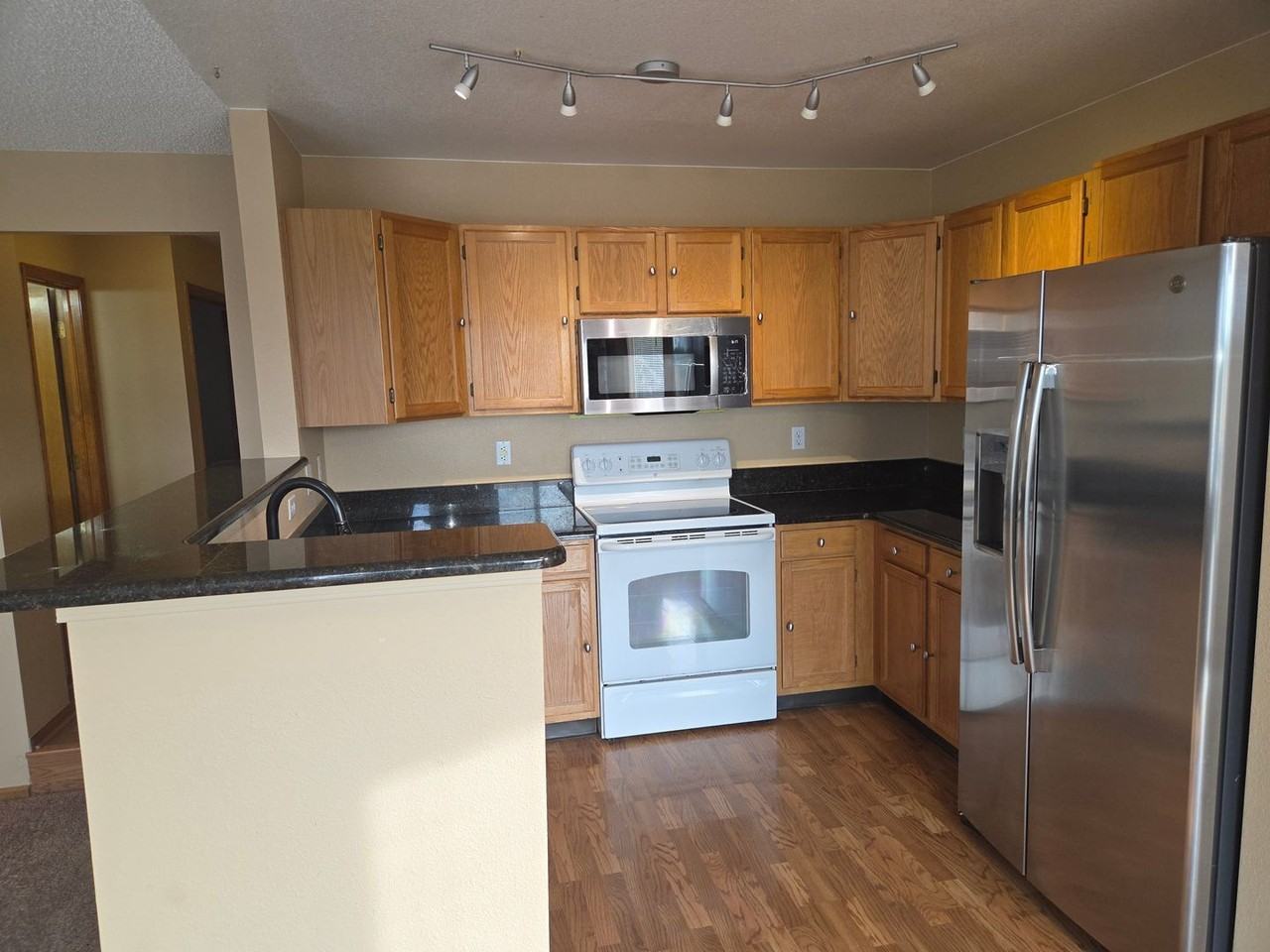 9351 Weeping Willow Ct - Photo 3 of 21