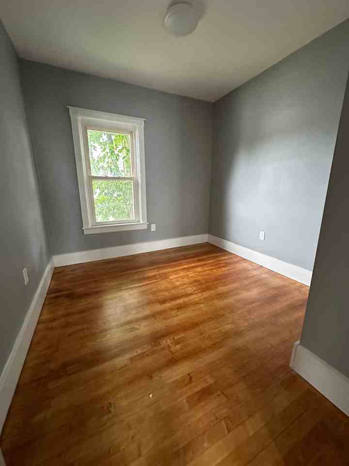 41 Eastern Avenue - Photo 7 of 11