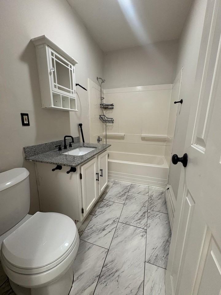 41 Perrine Avenue - Photo 3 of 5