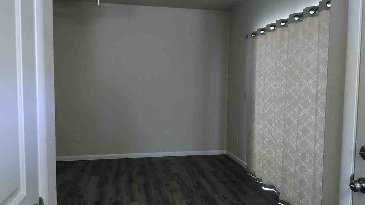 Jefferson Court 100B - Photo 2 of 14