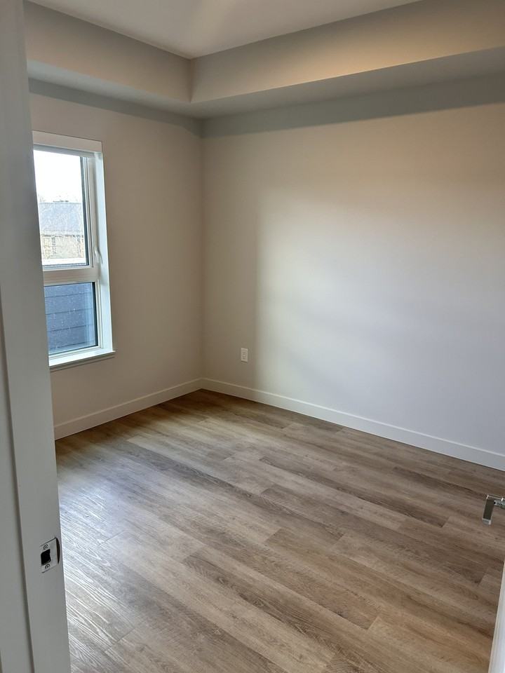 164 207n - 164 Alberni Highway - 207n #207N - Photo 6 of 10