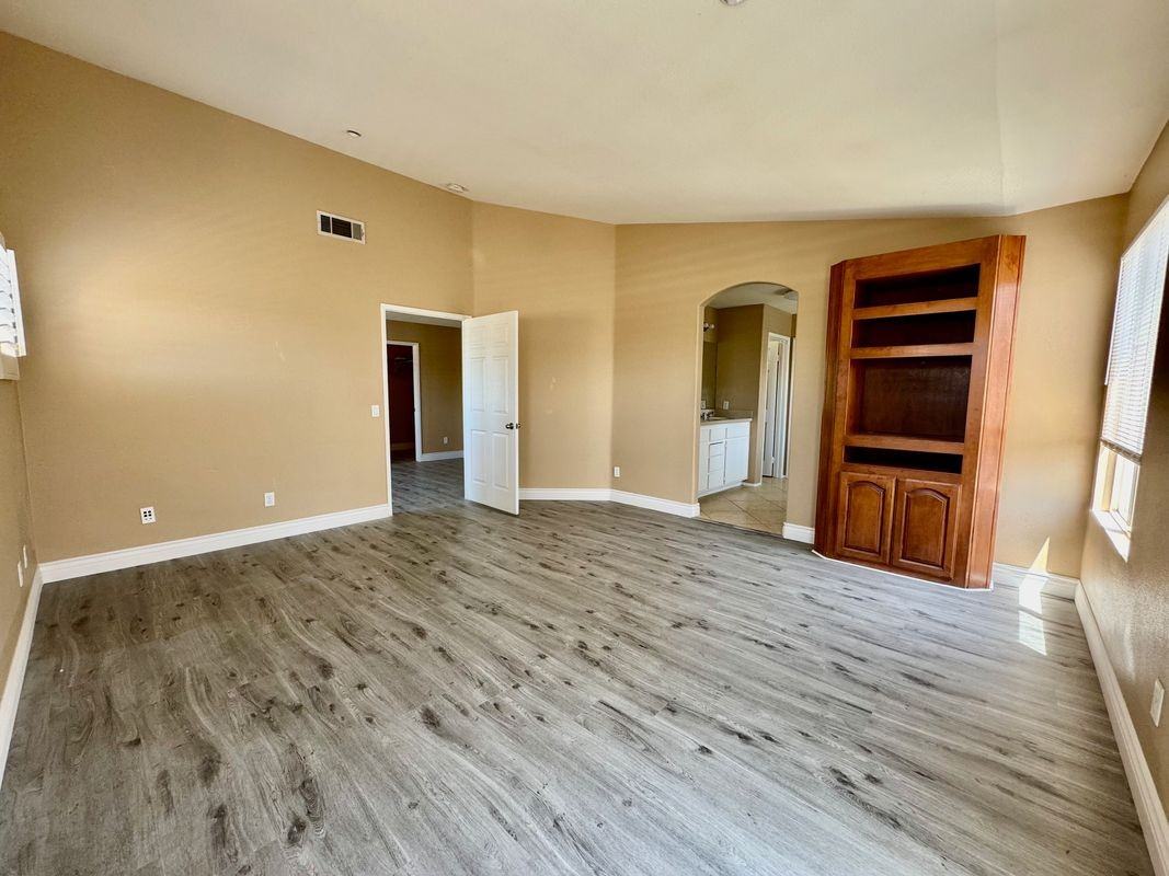 6927 Tailwind Ln - Photo 3 of 3