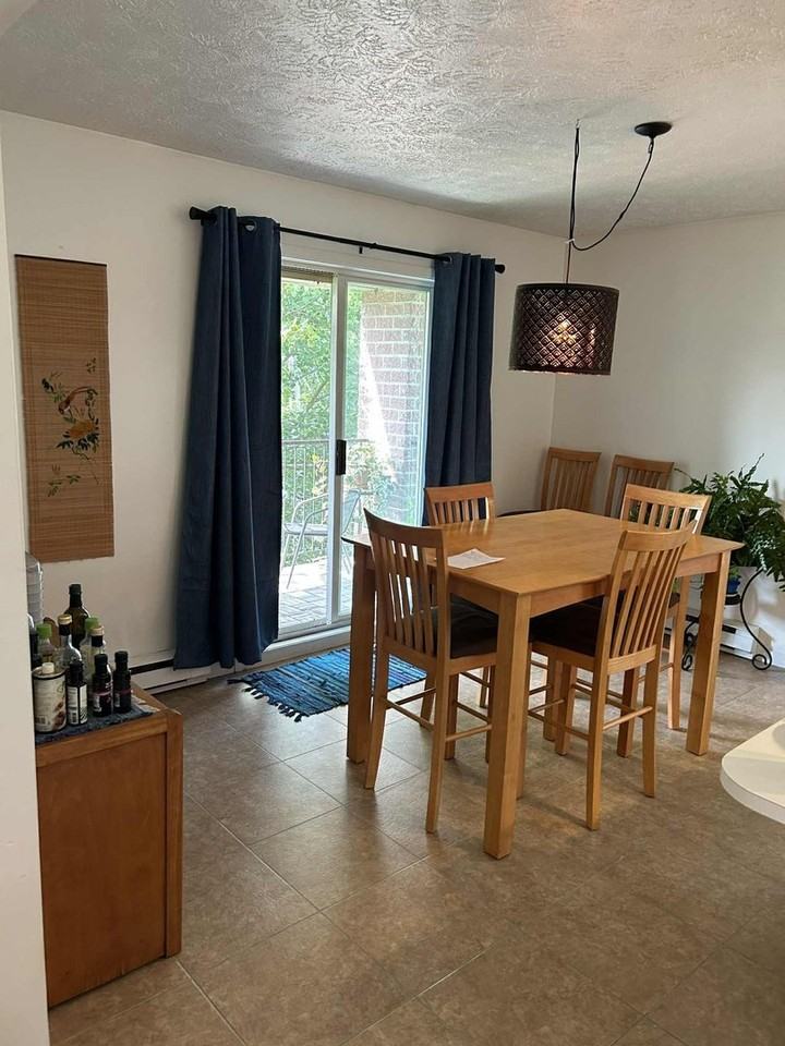 960 Rue Thibault - Photo 3 of 12