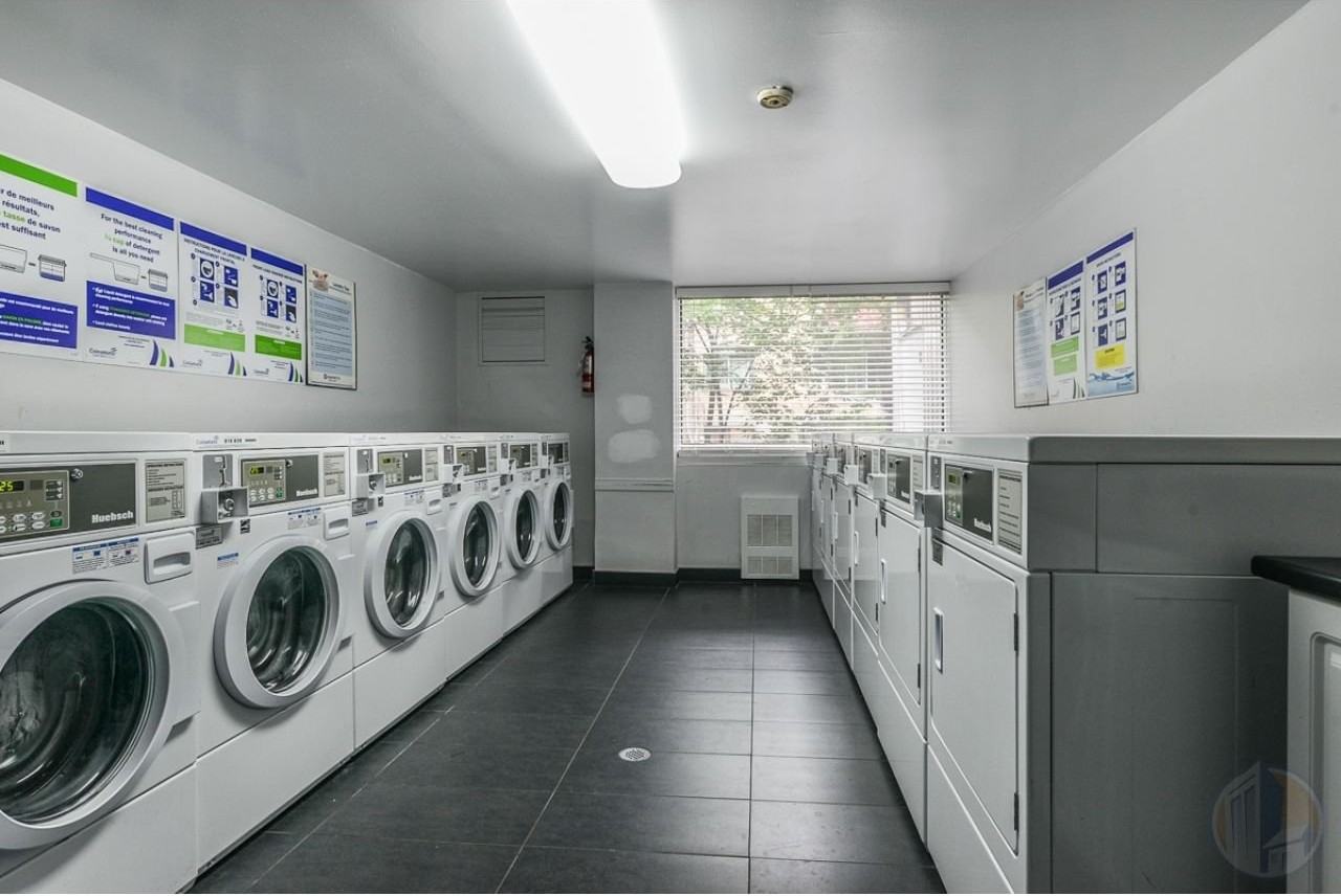 150 Av Dorval - Photo 2 of 4