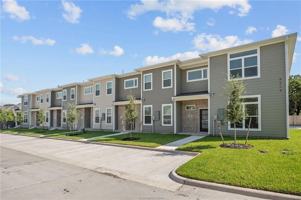 featured image of 3213 Link St #113