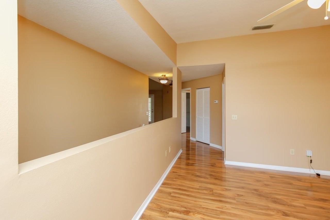 15207 Harbour Vista Cir - Photo 4 of 30