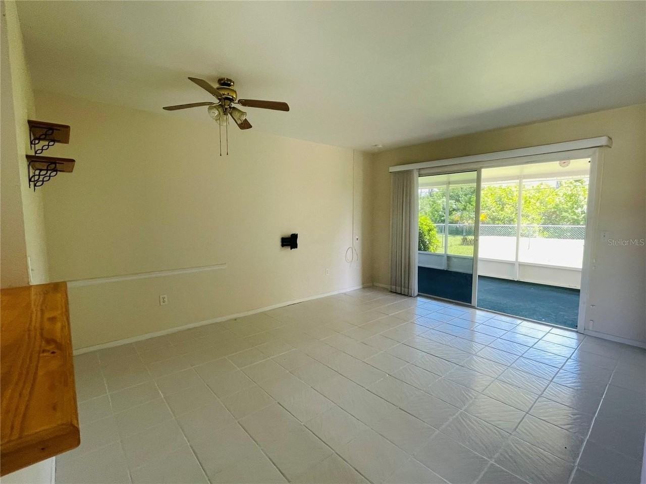 2450 Strawlawn Street - Photo 3 of 13