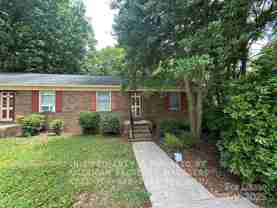 132 Crest Cir Apt A #A - Photo 1 of 1
