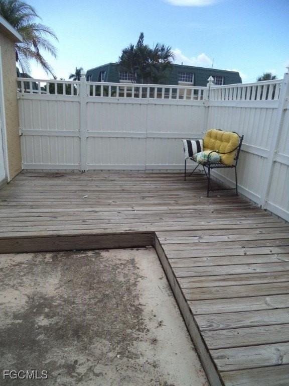 5828 Harbour Club Road - Photo 2 of 24