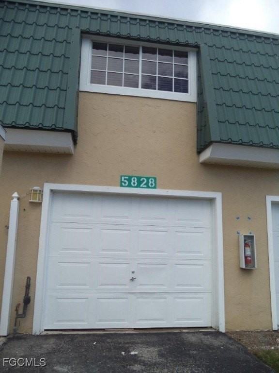 5828 Harbour Club Road - Photo 4 of 24