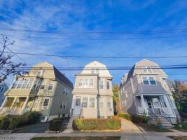 featured image of 13 N Spring St