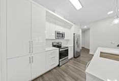 121 34th St #614 - Photo 1 of 1