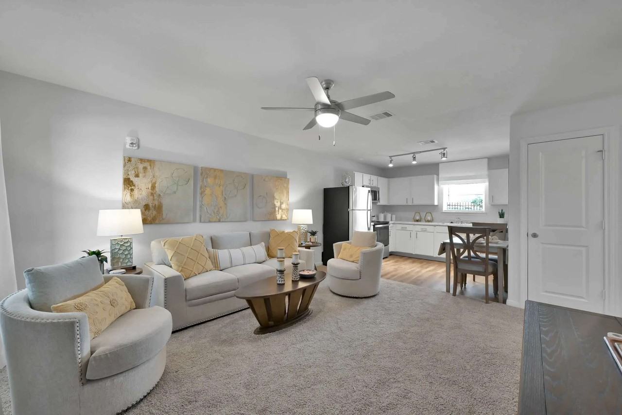 Esperanza at Keith Harrow - Photo 3 of 29