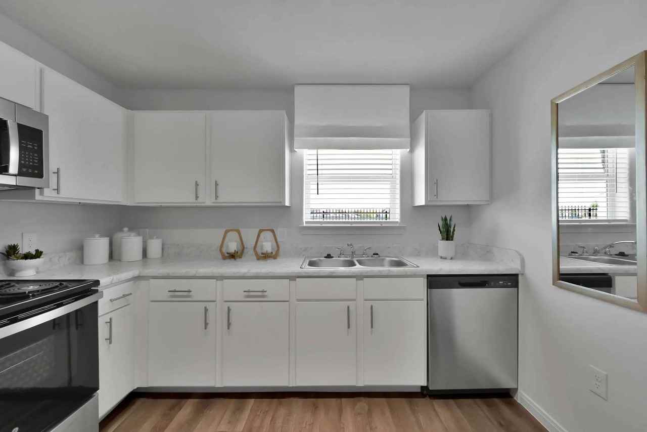 Esperanza at Keith Harrow - Photo 6 of 29