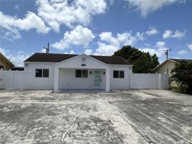 770 Se 4th Pl - Photo 1 of 1