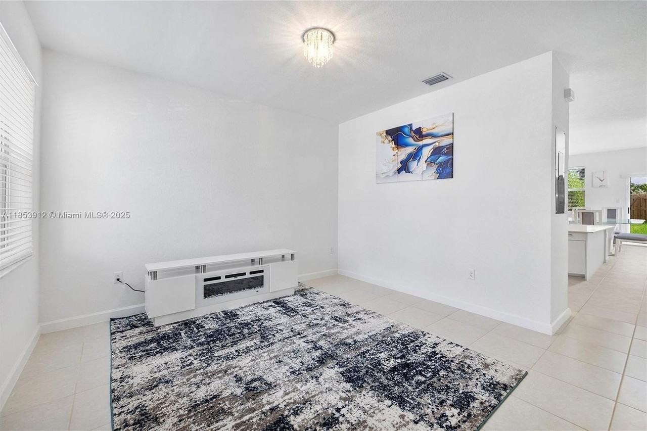 29269 Sw 162nd Ct #0 - Photo 6 of 36