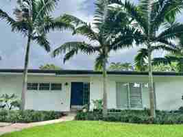 featured image of 5801 Sw 100th St #1