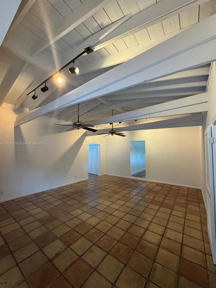 5801 Southwest 100th Street #1 - Photo 2 of 11