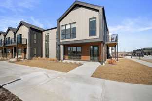 4199 E Hemlock Dr #101 - Photo 1 of 1