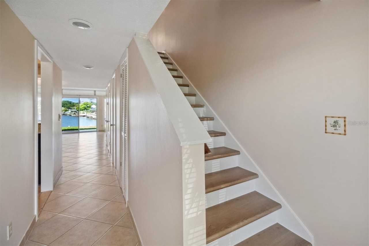 44 Club House Dr #105 - Photo 4 of 38