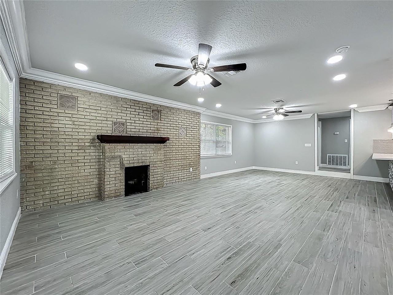 1414 Beaver Pl - Photo 6 of 43