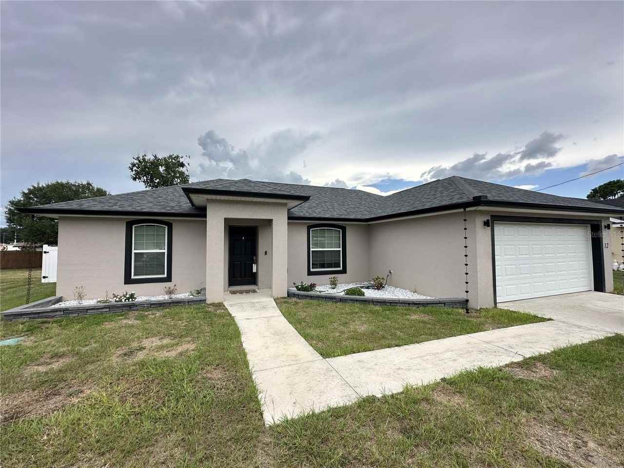 12 Pine Trace Pl - Photo 2 of 26