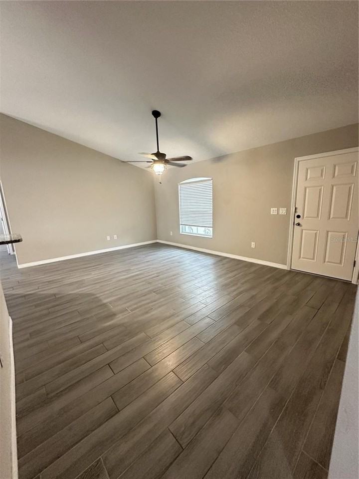 12 Pine Trace Pl - Photo 3 of 26