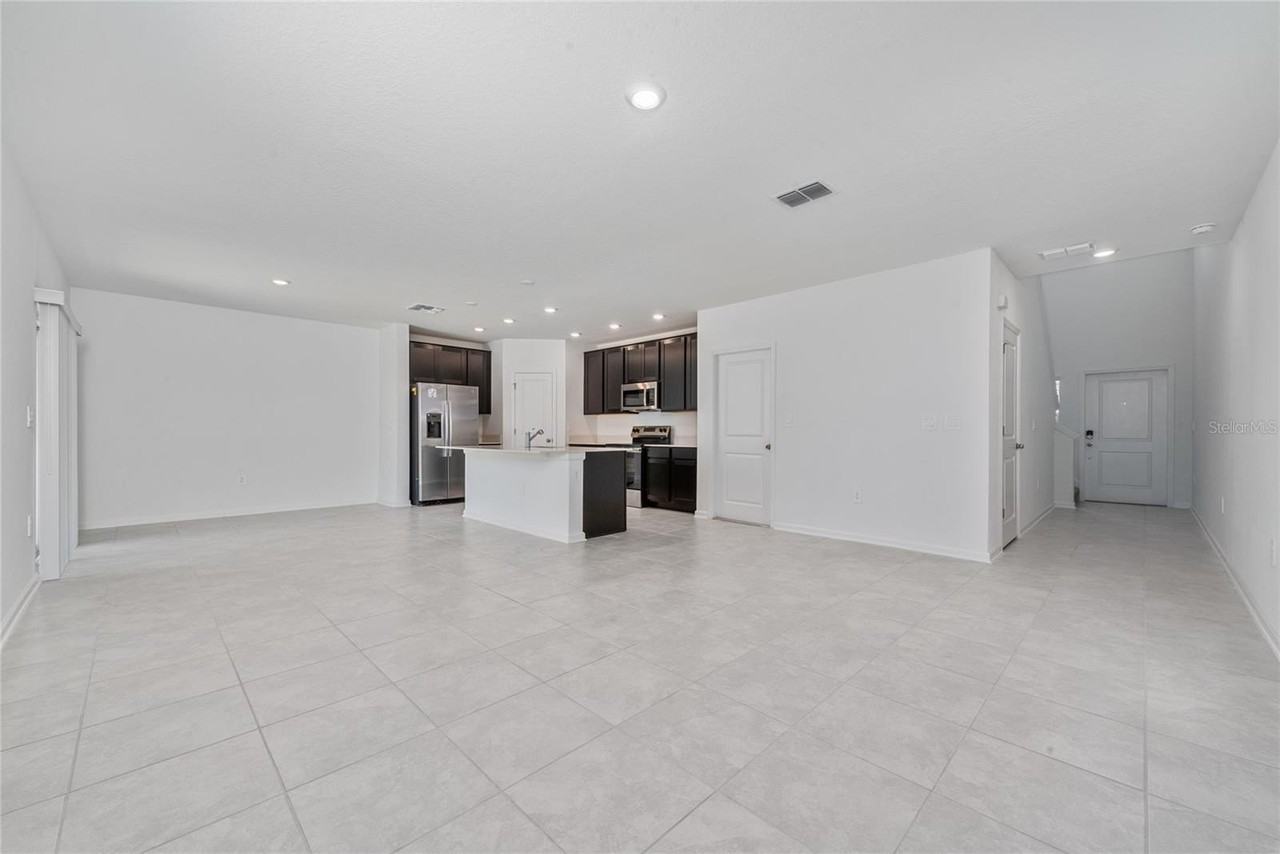 2201 Aquifer Ln - Photo 7 of 16