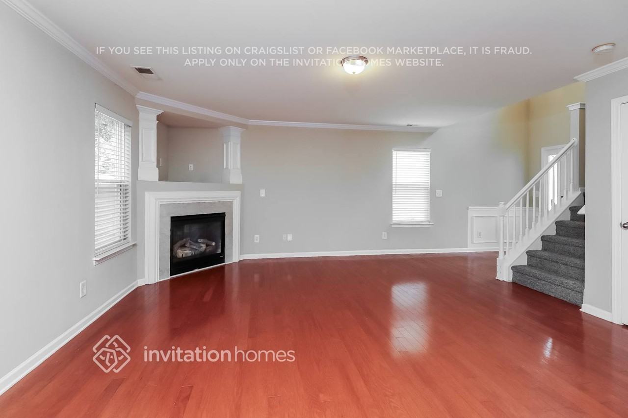 5420 Wyalong Dr - Photo 5 of 18