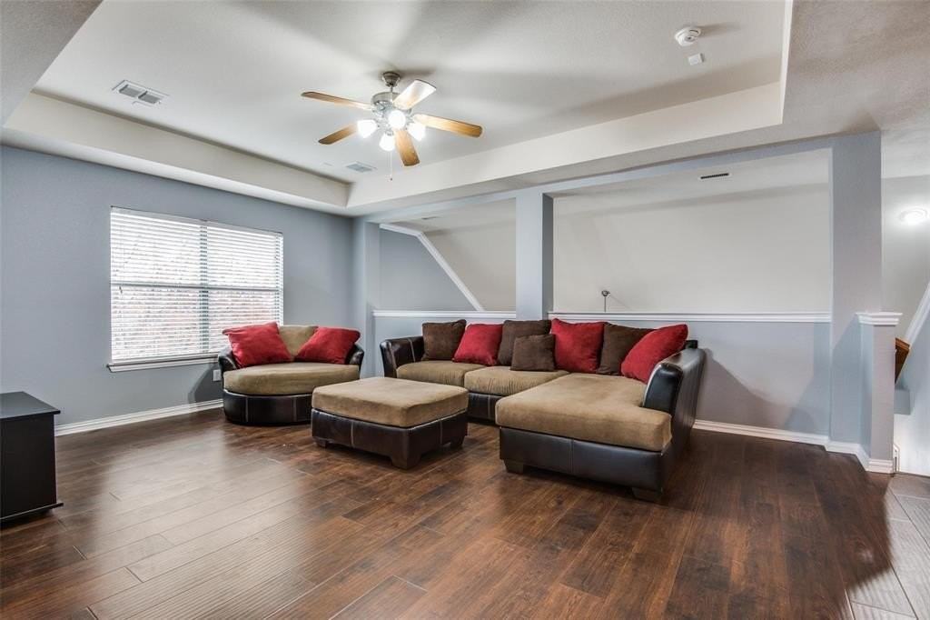 9301 Jerico Dr - Photo 5 of 21