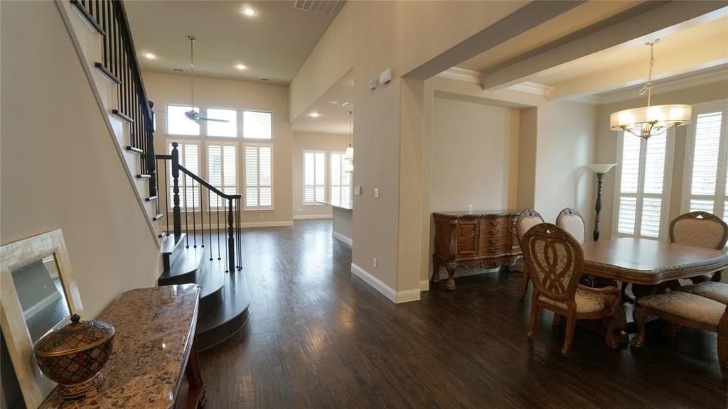 521 Stratton Dr - Photo 4 of 28