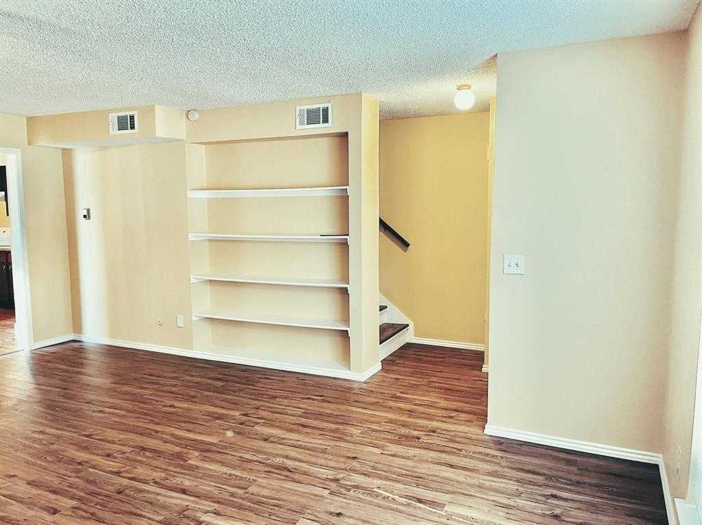 4401 Altamesa Blvd - Photo 5 of 18