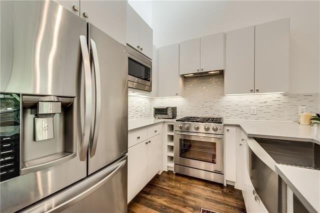 2222 N Prairie Ave #2 - Photo 6 of 33