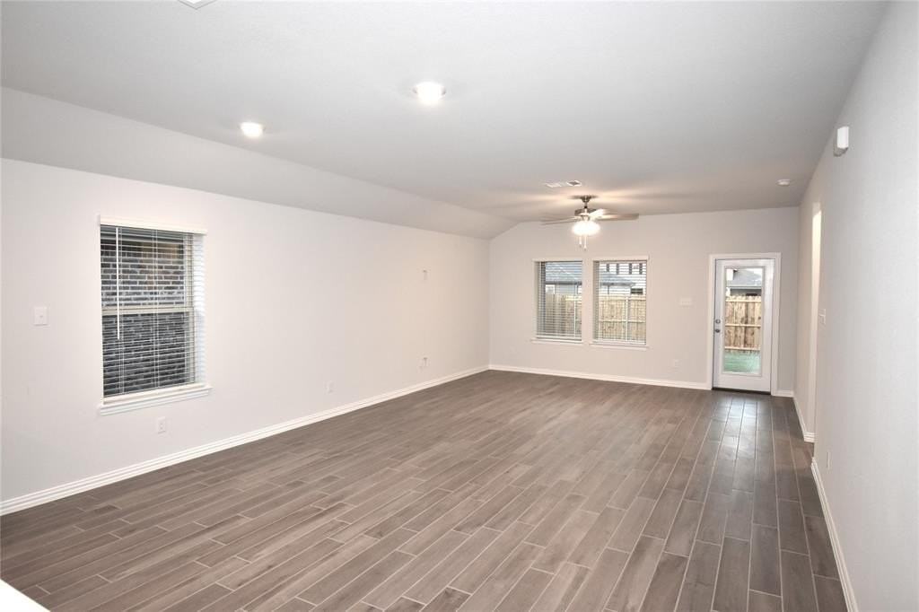 5408 Locke Drive - Photo 4 of 29