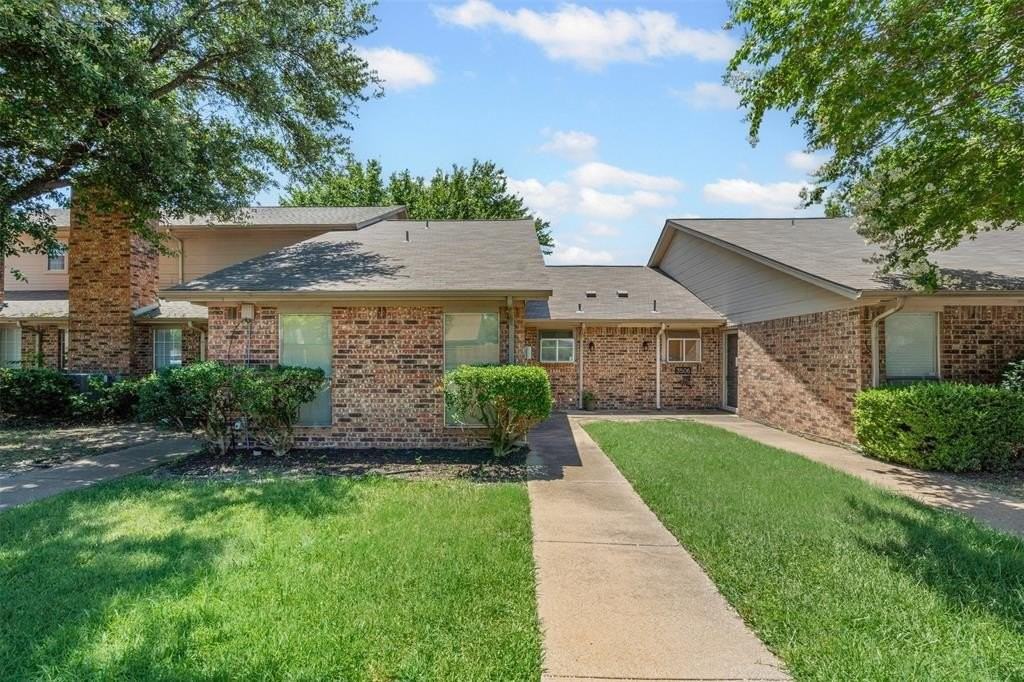 3504 Smith Barry Rd - Photo 2 of 20