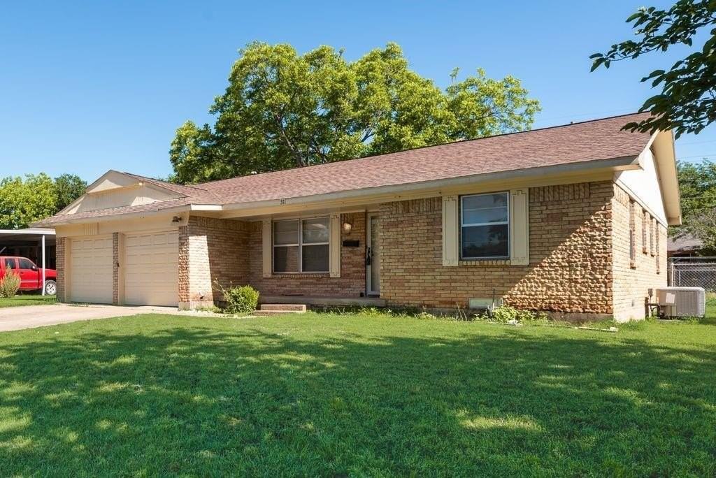 311 Azalea Ln - Photo 2 of 21