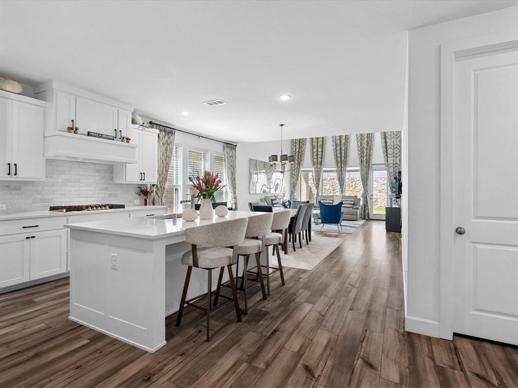 4828 Celestial Rd - Photo 6 of 25