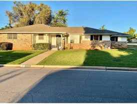 2401 Nw 43rd Cir - Photo 1 of 1