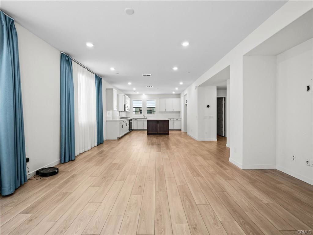 27148 Valley Oak Pl - Photo 2 of 8