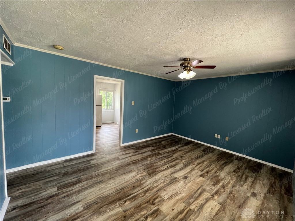 839 Foley Dr - Photo 4 of 26