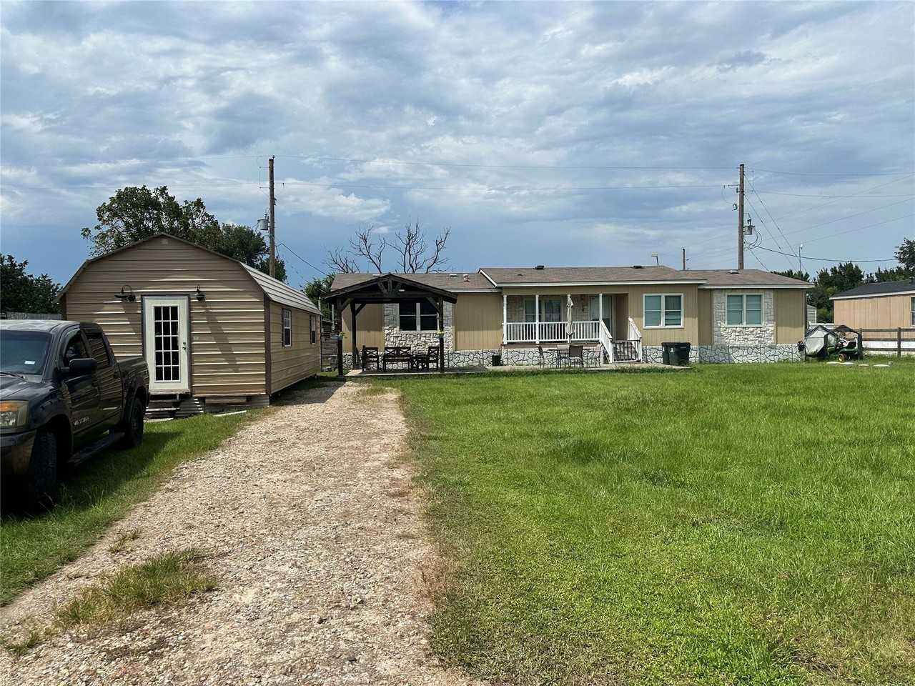 42232 Kenneth Earl St - Photo 6 of 11