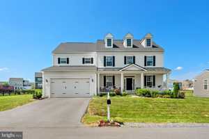 featured image of 147 Voltaire St