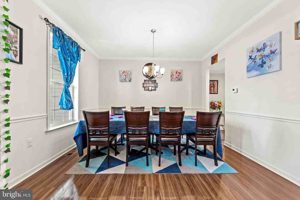 147 Voltaire Street - Photo 6 of 27