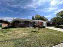 170 W Market St - Photo 1 of 1